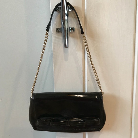 black patent leather clutch purse